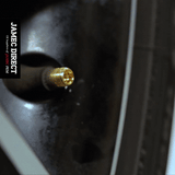 TDR4000 Tyre inflator HandHeld -showing straight clip on digital display backlit light